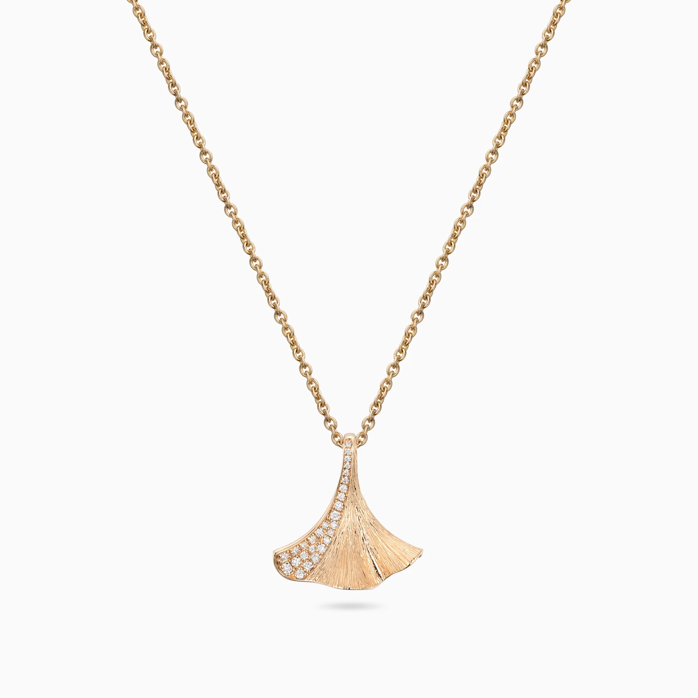 Petal Diamond Necklace in 18K Gold - 4 Petal Diamond Necklace in 18K Gold - 4