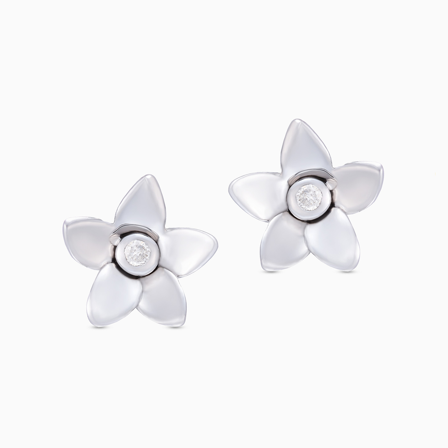 أقراط صغيرة زهرة للأطفال ذهب عيار 18 قيراط مزينة بالألماس - 3 أقراط صغيرة زهرة للأطفال ذهب عيار 18 قيراط مزينة بالألماس - 3