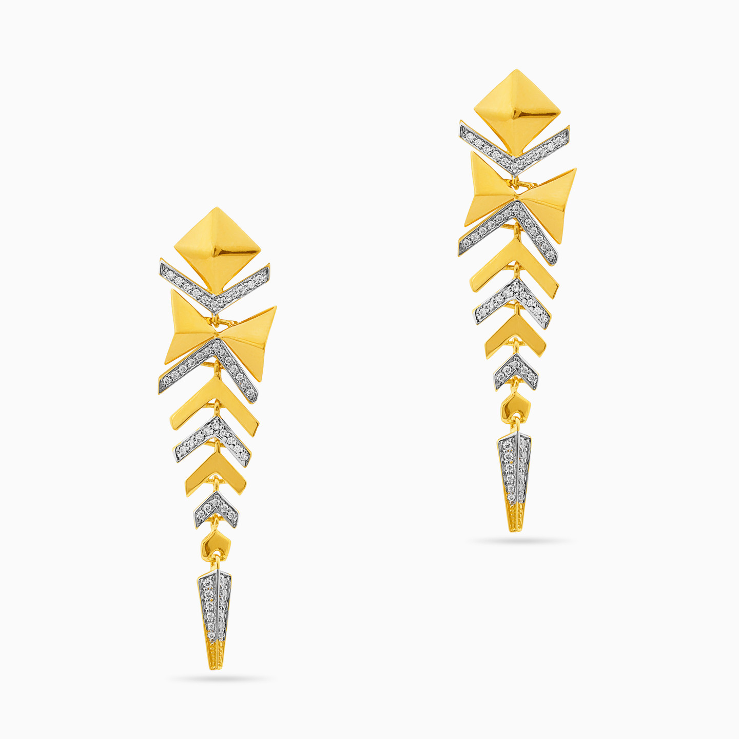 Feather Diamond Drop Earrings in 18K Gold - 2 Feather Diamond Drop Earrings in 18K Gold - 2