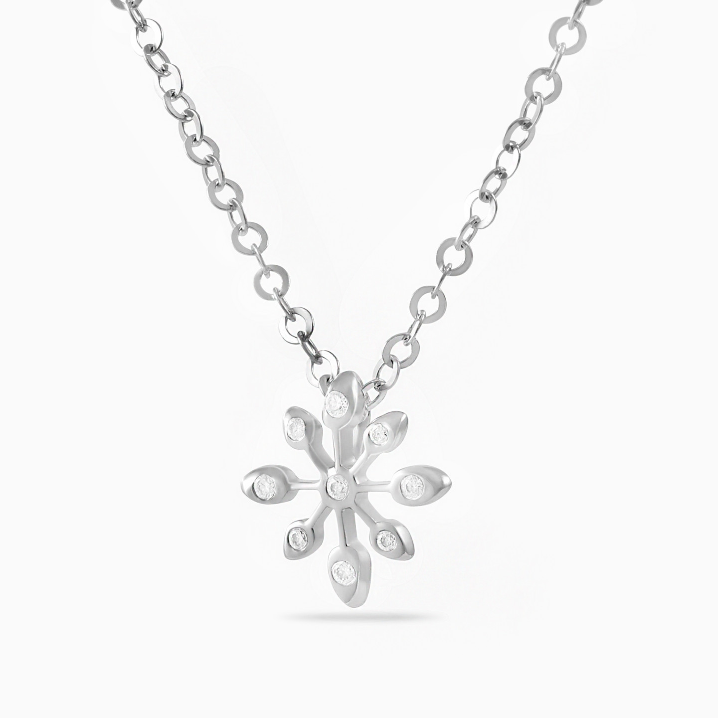 Flower Diamond Necklace in 18K Gold - 2 Flower Diamond Necklace in 18K Gold - 2