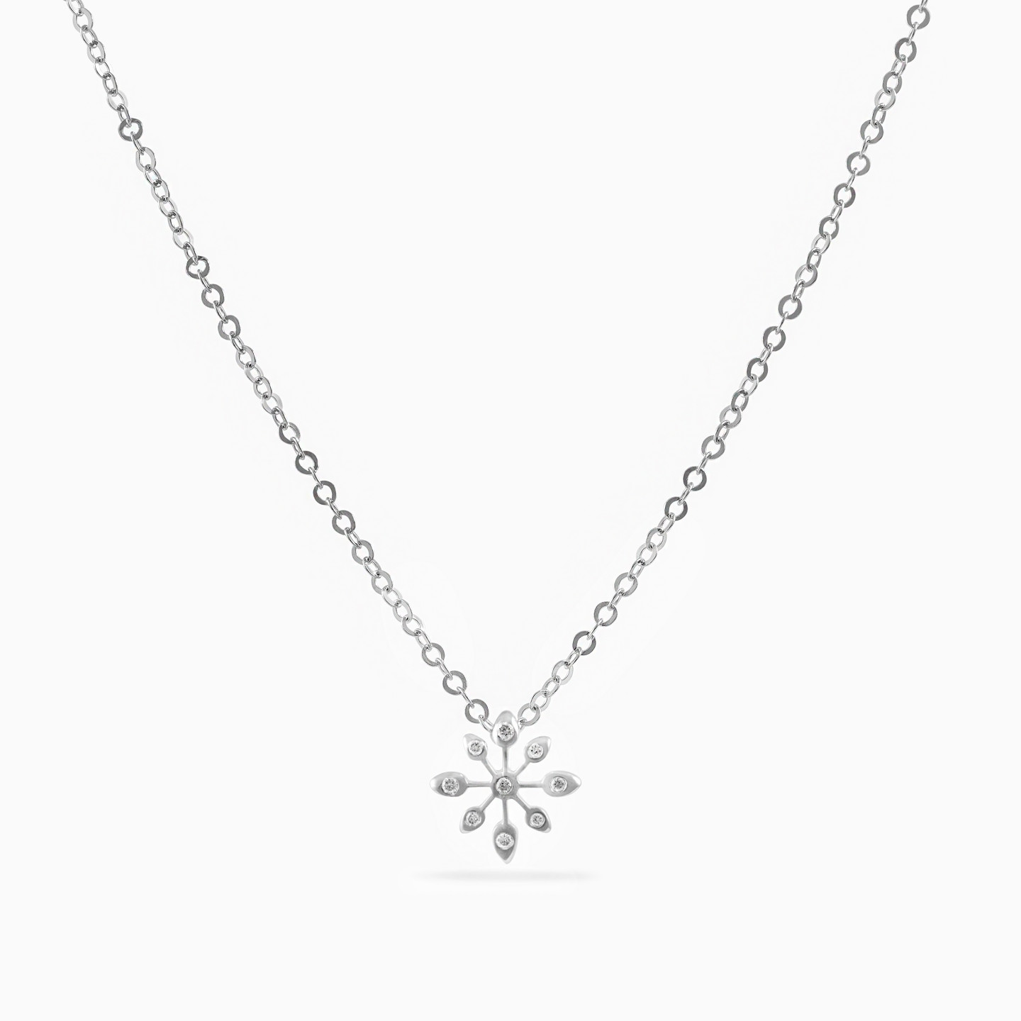 Flower Diamond Necklace in 18K Gold - 3 Flower Diamond Necklace in 18K Gold - 3
