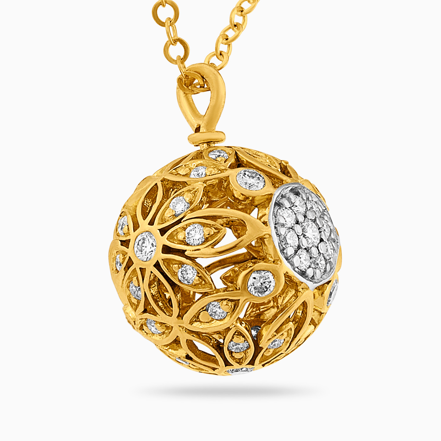 Round Diamond Necklace in 18K Gold - 2 Round Diamond Necklace in 18K Gold - 2