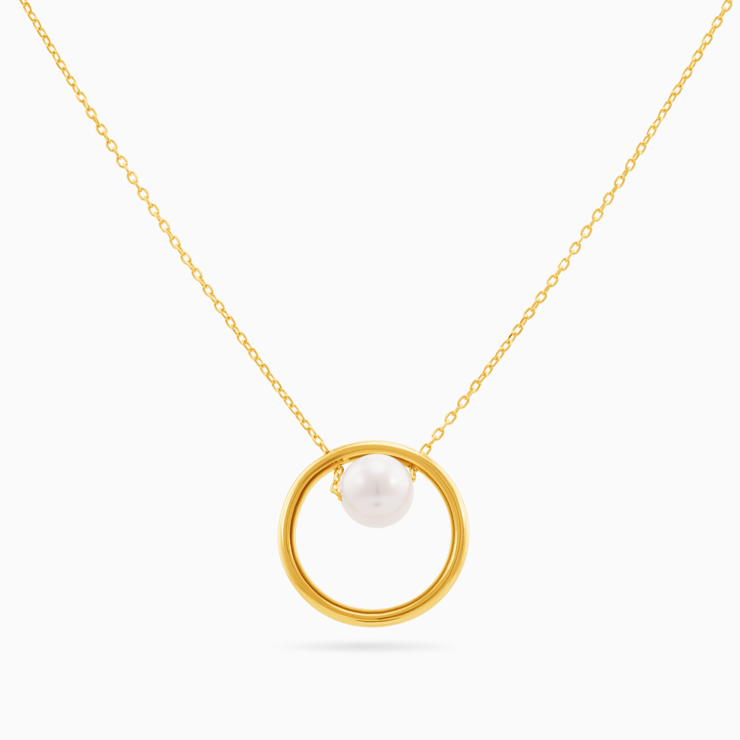 Circle Pearl Necklace in 18K Gold - 3