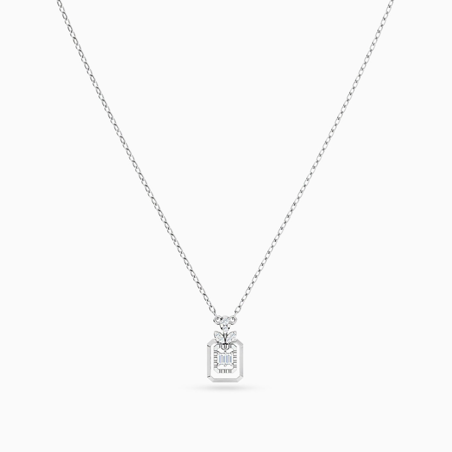 18K Gold Diamond Pendant Necklace - 3