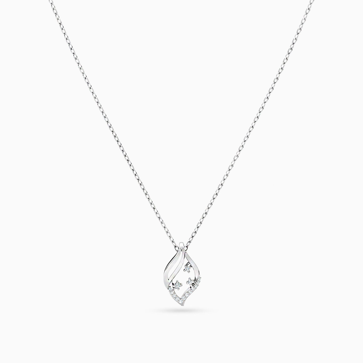 18K Gold Diamond Pendant Necklace - 3