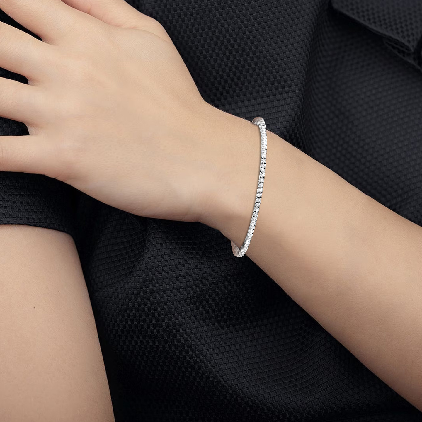 Diamond Tennis Bracelet in 18K Gold - 2 Diamond Tennis Bracelet in 18K Gold - 2