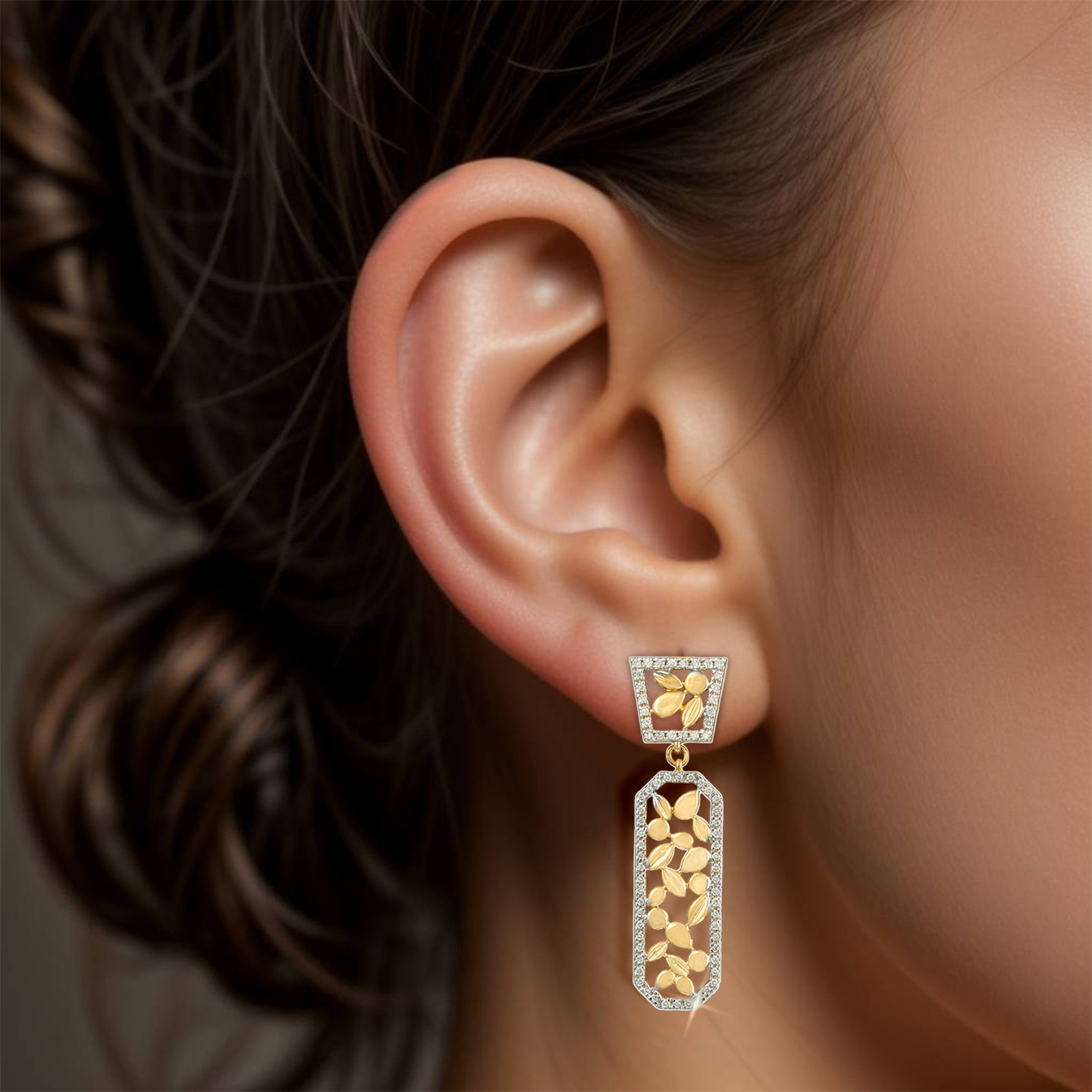 Oval Diamond Drop Earrings in 18K Gold - 4 Oval Diamond Drop Earrings in 18K Gold - 4