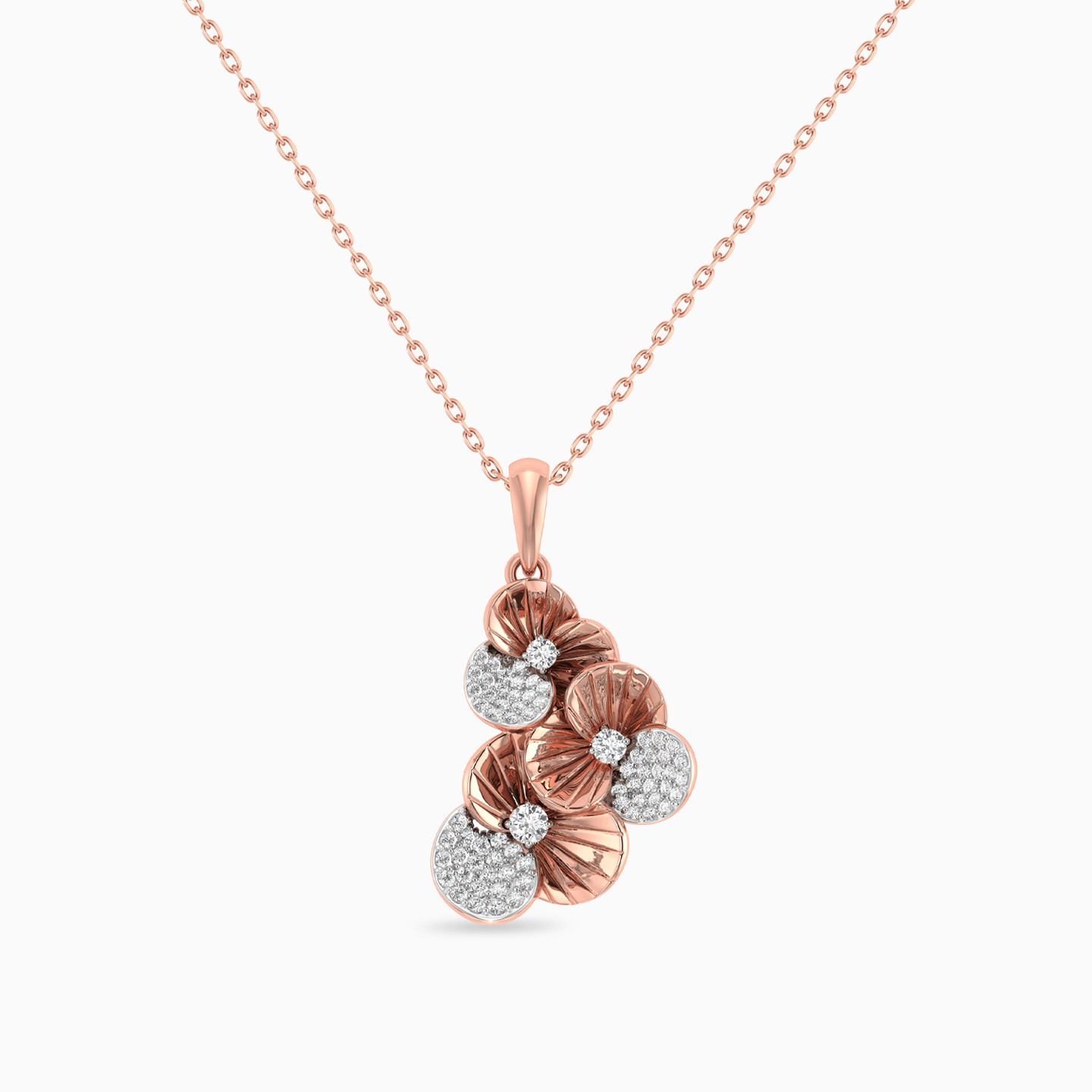 Flower Diamond Pendant in 18K Gold - 3 Flower Diamond Pendant in 18K Gold - 3