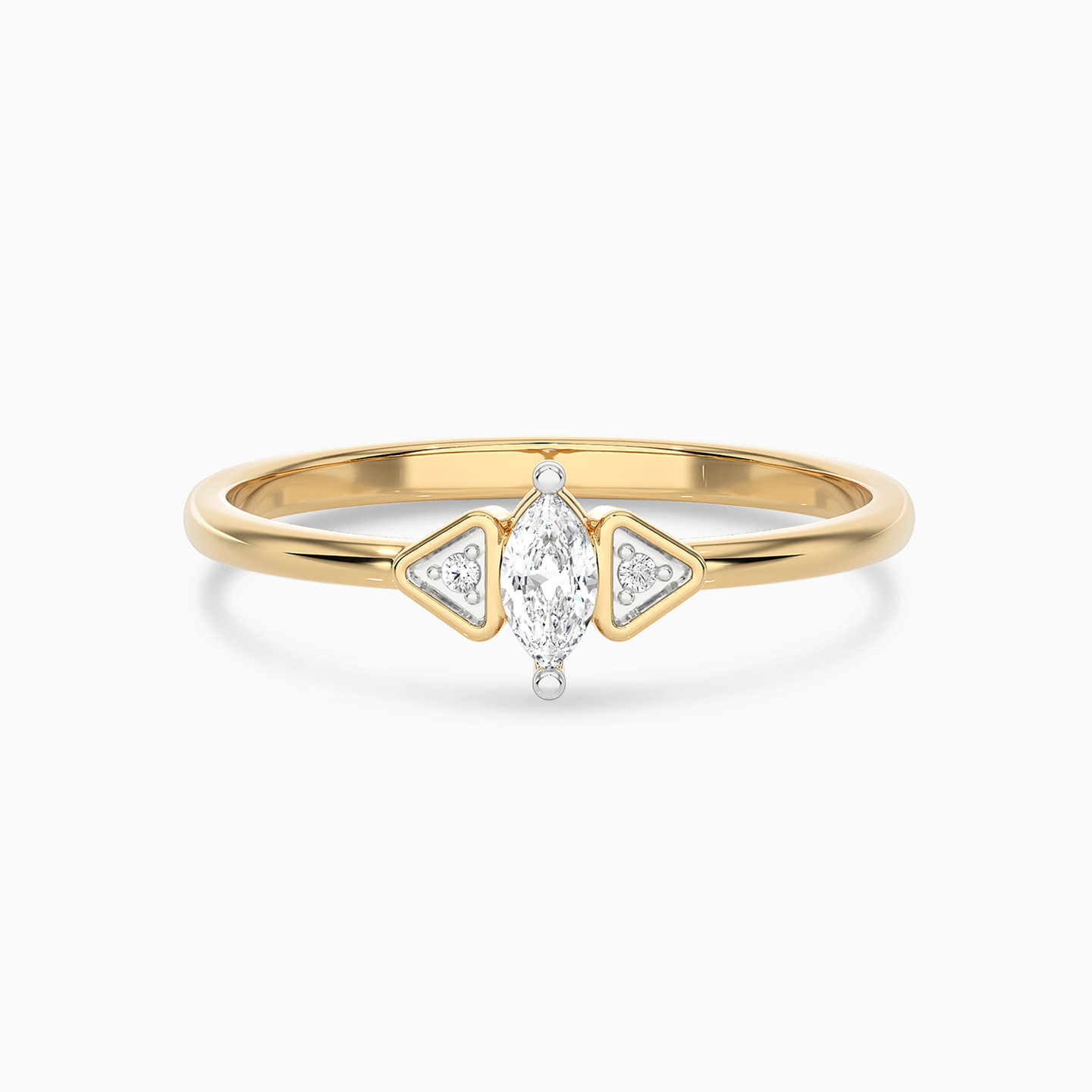 Marquise Diamond Ring in 18K Gold