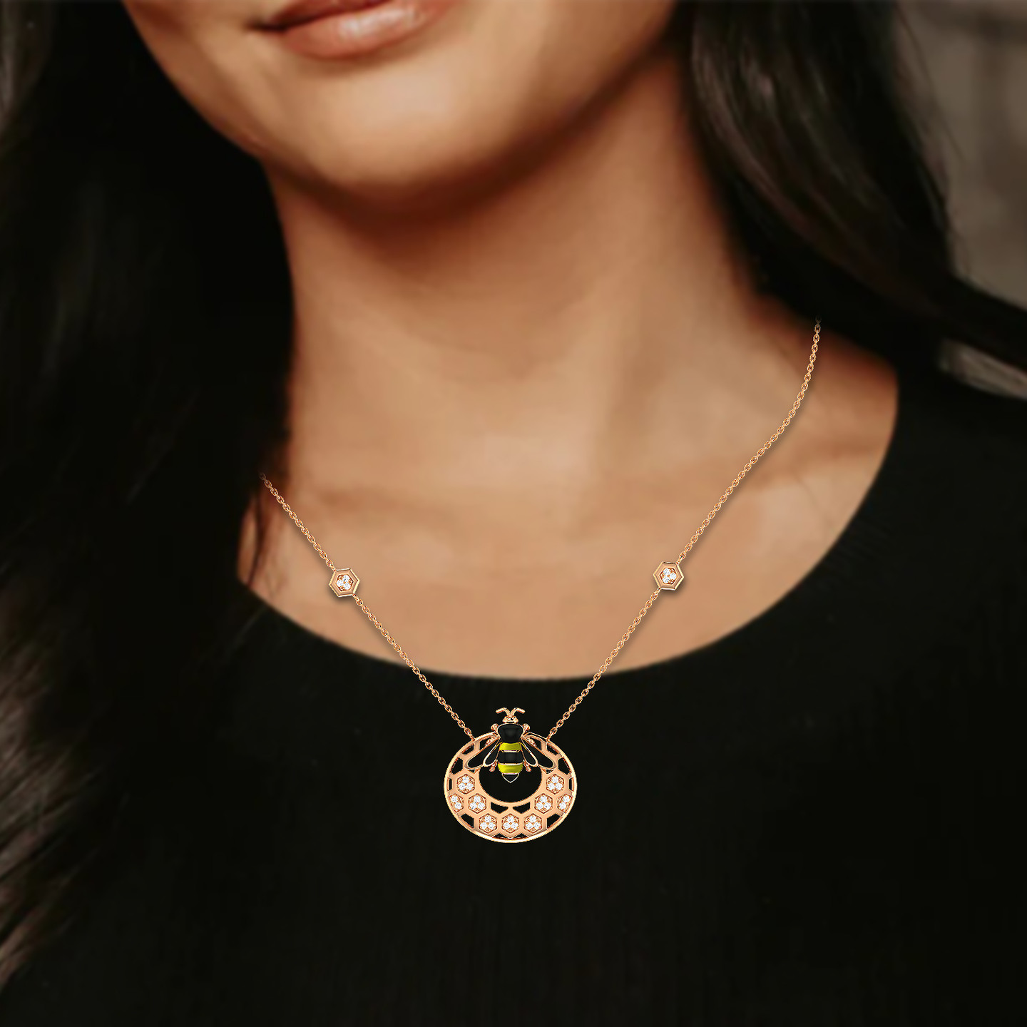 A Bee Diamond & Enamel Coated Necklace in 18K Gold - 2 A Bee Diamond & Enamel Coated Necklace in 18K Gold - 2