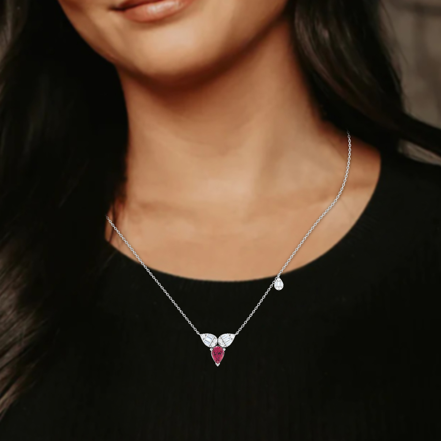 Leaves Diamonds & Red Stone Necklace in 18K Gold - 2 Leaves Diamonds & Red Stone Necklace in 18K Gold - 2