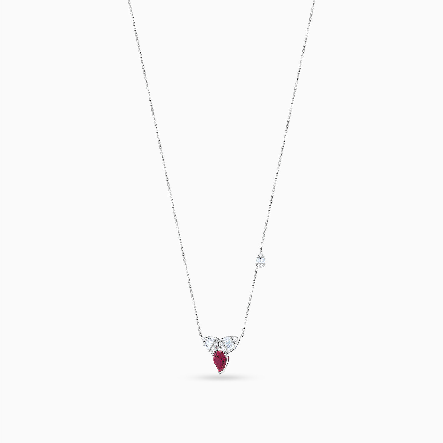 Leaves Diamonds & Red Stone Necklace in 18K Gold - 3 Leaves Diamonds & Red Stone Necklace in 18K Gold - 3