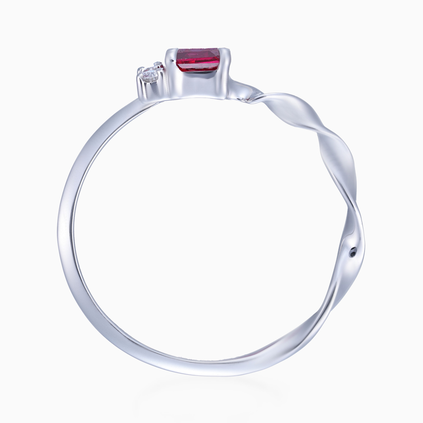 Diamonds & Red Stone Ring in 18k Gold - 5 Diamonds & Red Stone Ring in 18k Gold - 5
