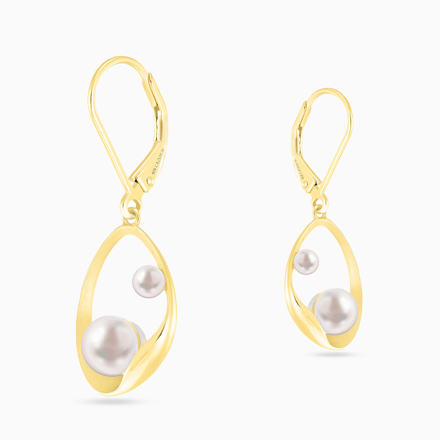 Oyster Pearls Drop Earrings in Yellow Gold Plating - 4 Oyster Pearls Drop Earrings in Yellow Gold Plating - 4