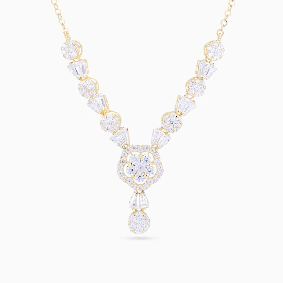 V Shaped Cubic Zirconia Necklace in 18K Gold V Shaped Cubic Zirconia Necklace in 18K Gold