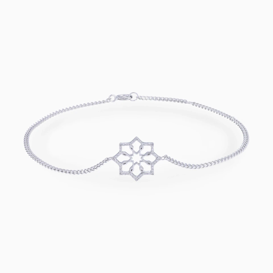 Floral Star Diamond Chain Bracelet in 18K Gold Floral Star Diamond Chain Bracelet in 18K Gold