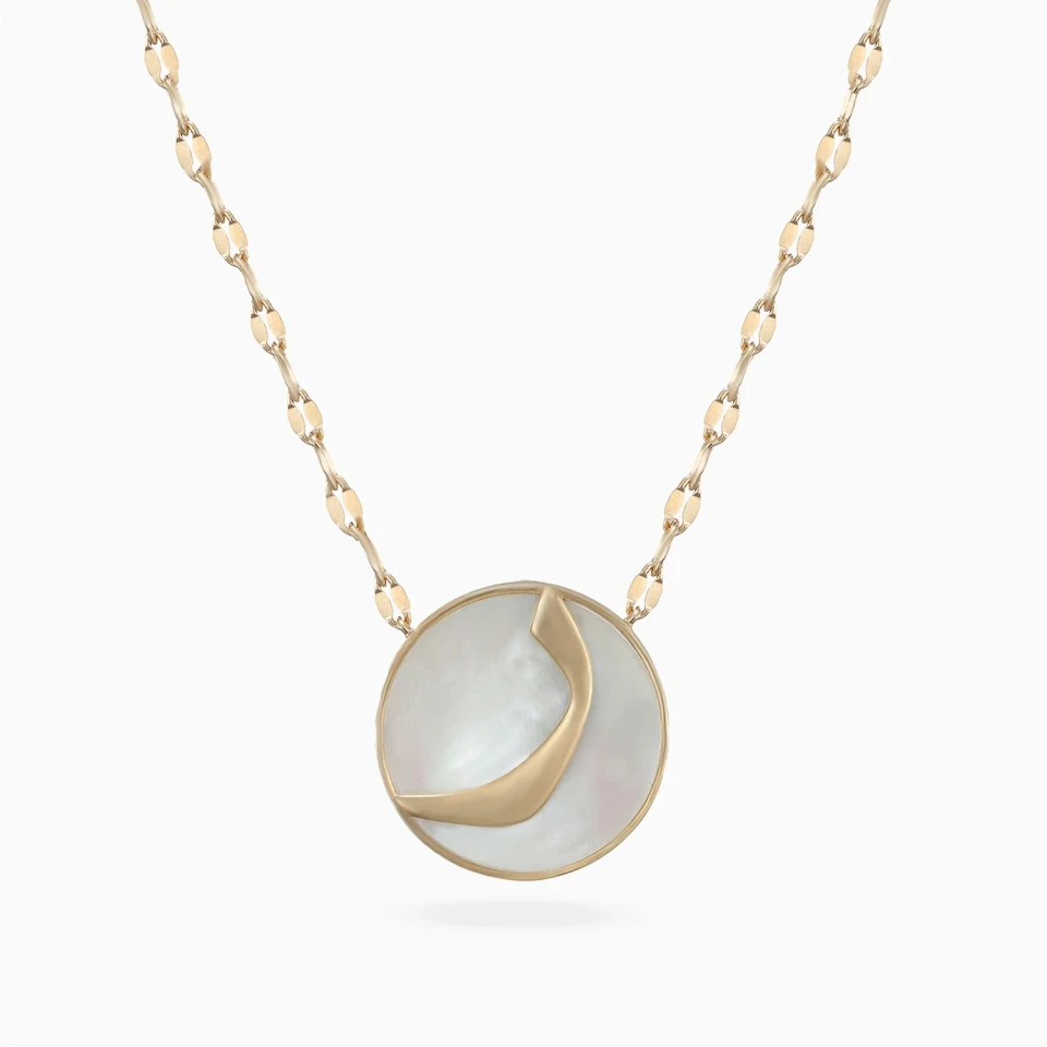 Round & Arabic Letter R Pearl Pendant Necklace in 18K Gold Round & Arabic Letter R Pearl Pendant Necklace in 18K Gold