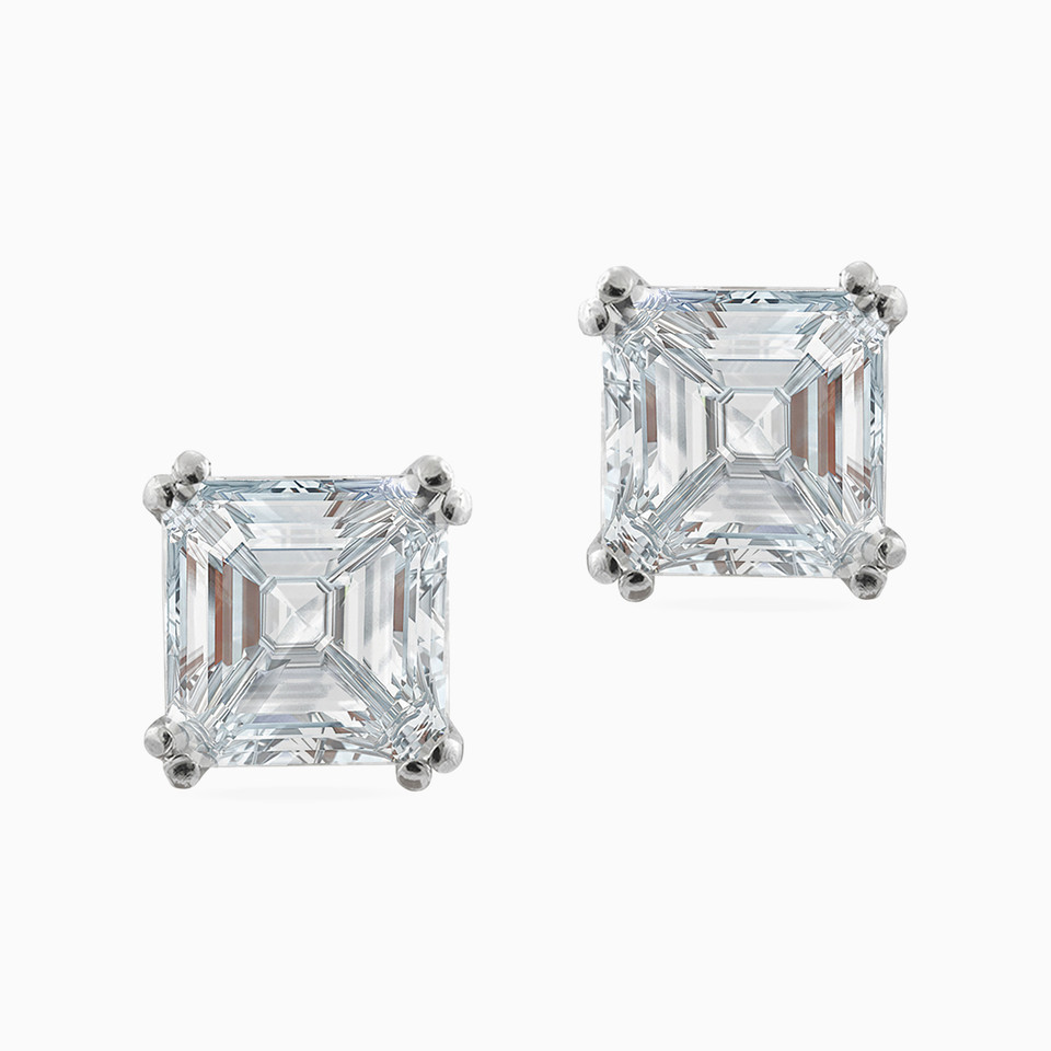 Square Cubic Zirconia Stud Earrings in 18K Gold Square Cubic Zirconia Stud Earrings in 18K Gold