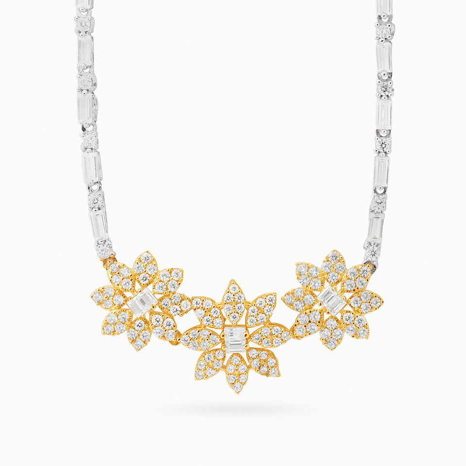 Flower Cubic Zirconia Necklace in 18K Gold Flower Cubic Zirconia Necklace in 18K Gold