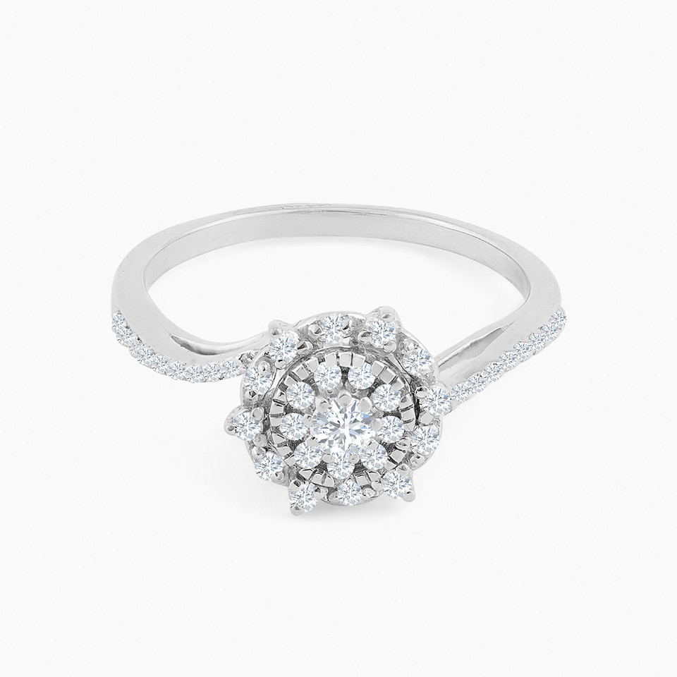 Circle Diamond Ring in 18K Gold Circle Diamond Ring in 18K Gold