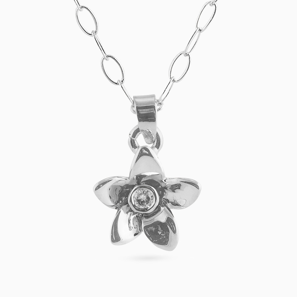 Kids Flower Diamond Necklace in 18K Gold Kids Flower Diamond Necklace in 18K Gold