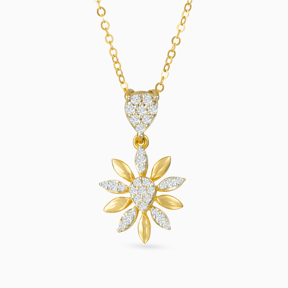 Flower Diamond Necklace in 18K Gold Flower Diamond Necklace in 18K Gold