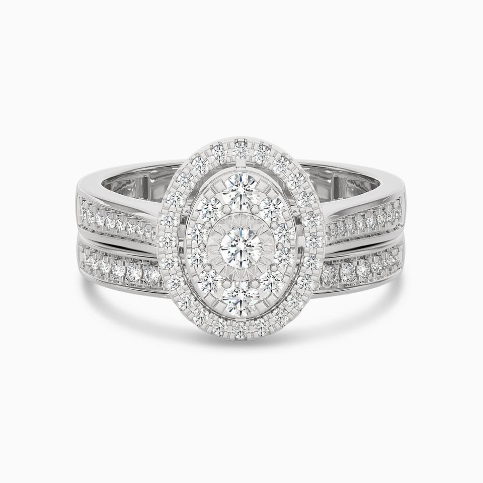 Oval Diamond Ring in 18K Gold Oval Diamond Ring in 18K Gold