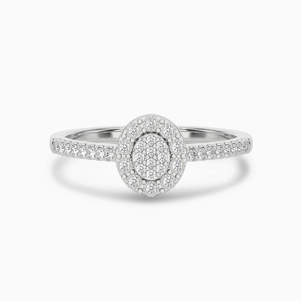 Oval Diamond Ring in 18K Gold Oval Diamond Ring in 18K Gold
