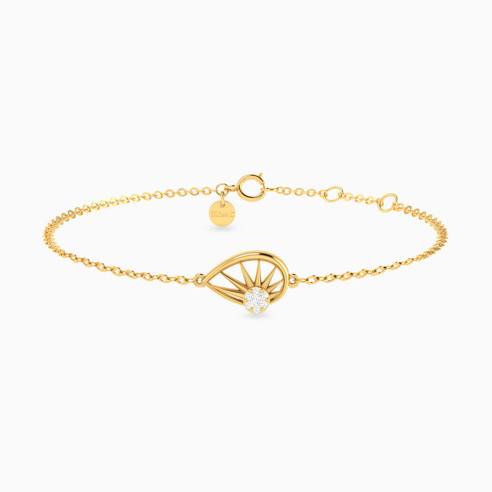 Pear Diamond Chain Bracelet in 18K Gold Pear Diamond Chain Bracelet in 18K Gold
