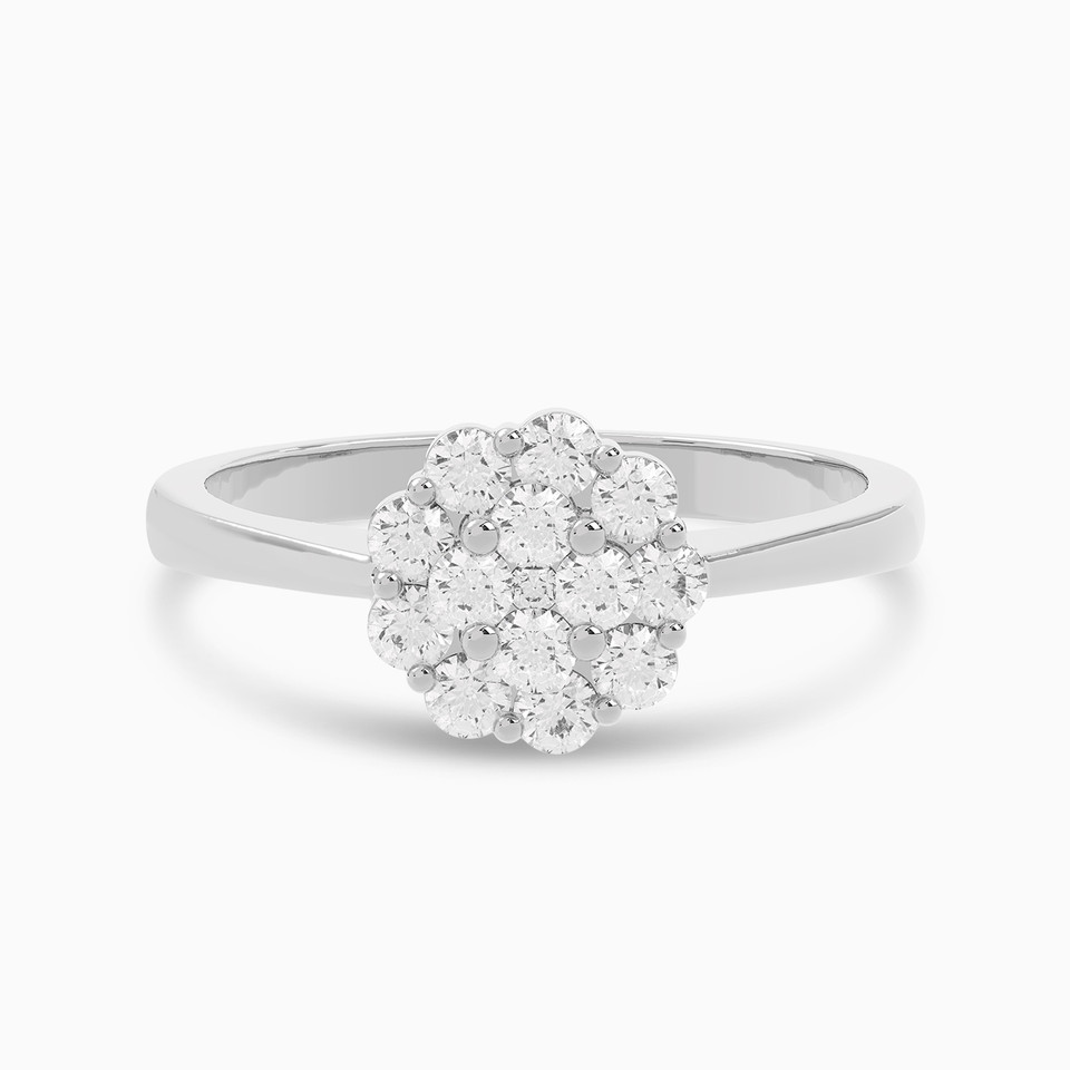 Flower Diamond Ring in 18K Gold Flower Diamond Ring in 18K Gold