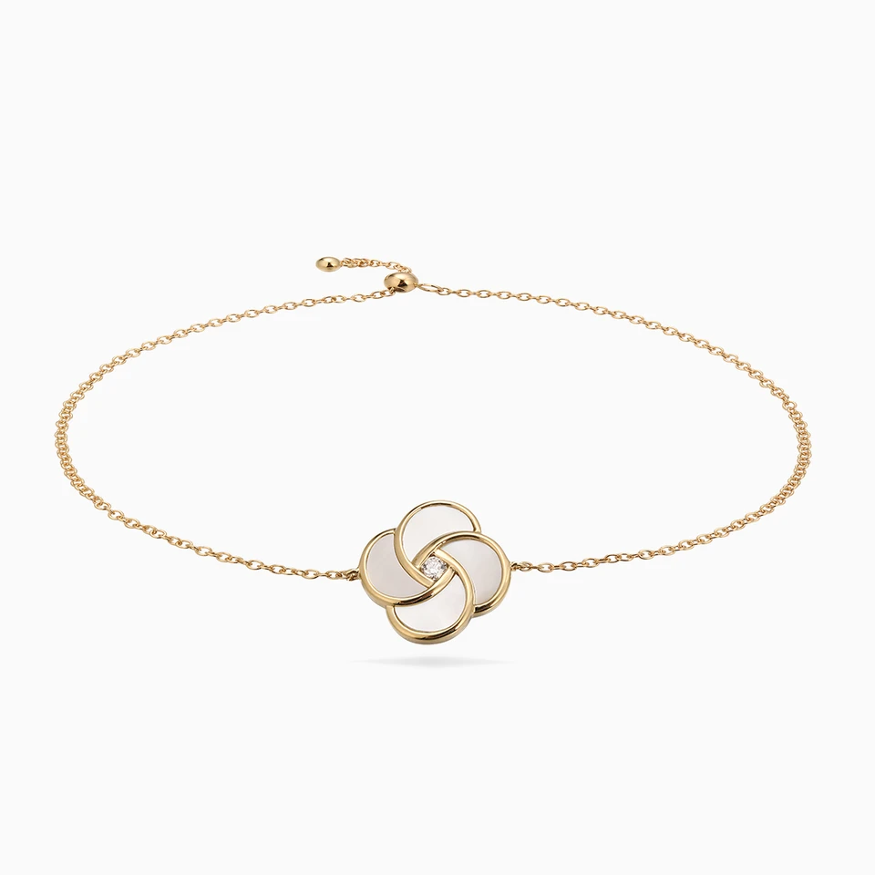 Floral Diamond Chain Bracelet in 18K Gold Floral Diamond Chain Bracelet in 18K Gold