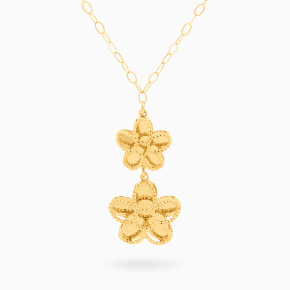 Flower Necklace in 18K Gold Flower Necklace in 18K Gold
