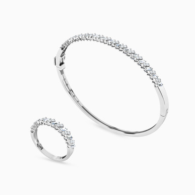 Baguette Cubic Zirconia Half Set in 18K Gold (2 Pieces) - 21011790009 Baguette Cubic Zirconia Half Set in 18K Gold (2 Pieces) - 21011790009