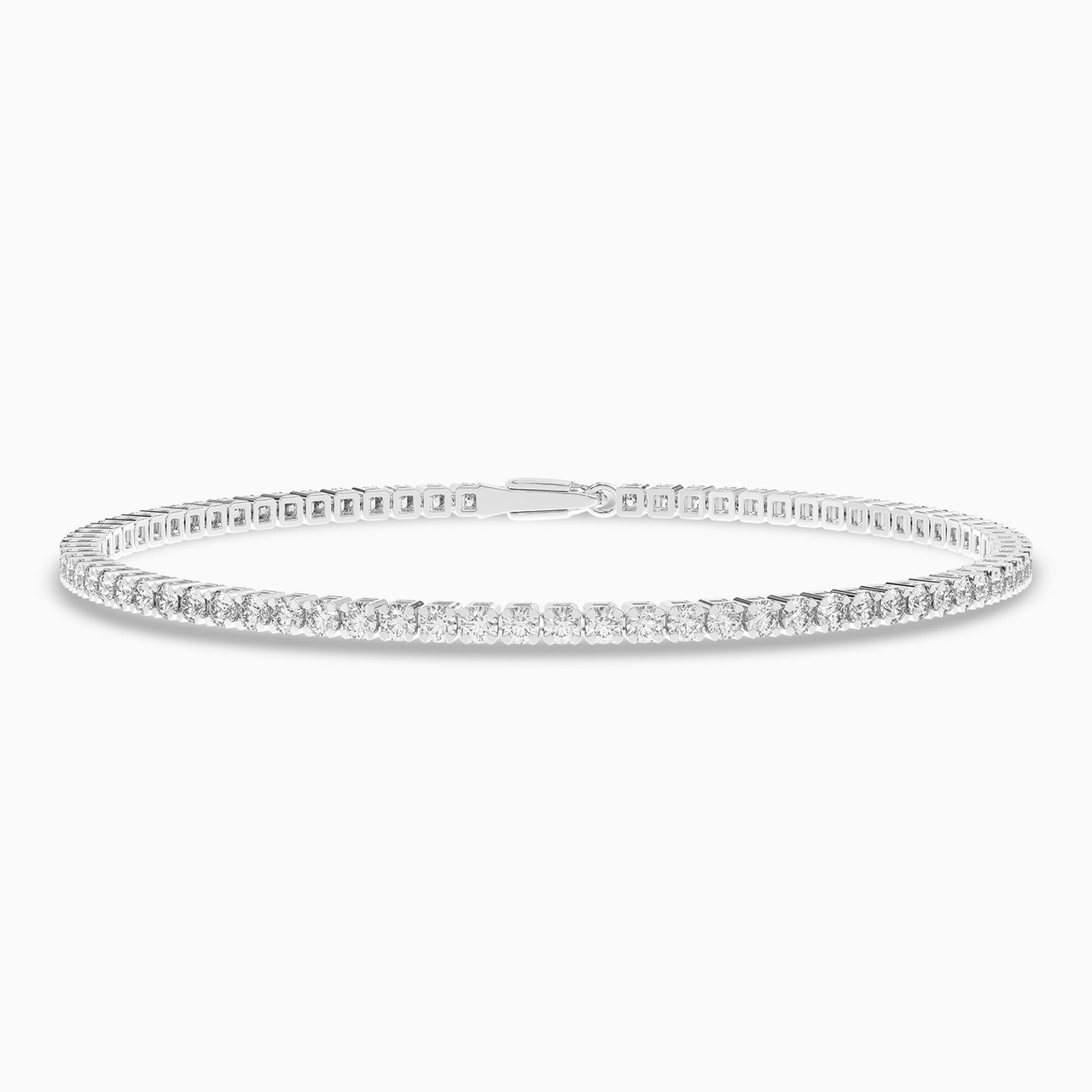 Diamond Tennis Bracelet in 18K Gold