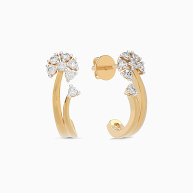 Flower Diamond Stud Earrings in 18K Gold - SAE05273
