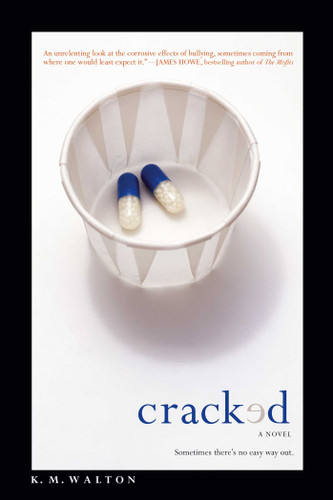 Cracked - 9781442429178 by K. M. Walton, 9781442429178