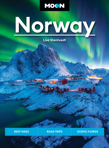 Moon Norway (Best Hikes, Road Trips, Scenic Fjords) by Lisa Stentvedt, 9781640497580