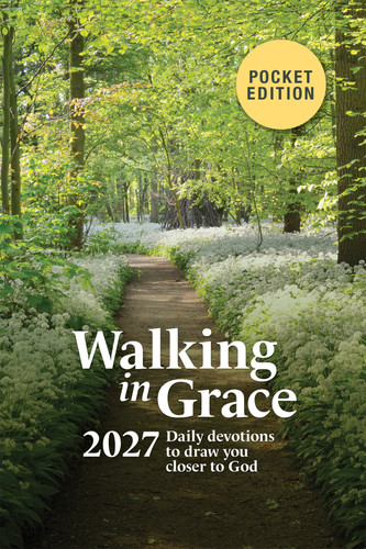 Walking in Grace 2027 Pocket Edition (Daily Devotions to Draw You Closer to God) (Miniature Edition) by Guideposts, 9781965859827