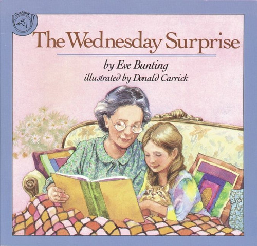 The Wednesday Surprise by Eve Bunting, Donald Carrick, 9780395547762