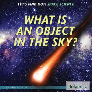 What Is an Object in the Sky? by Christine Poolos, 9781622754731