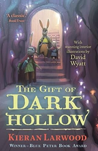 The Five Realms: The Gift of Dark Hollow by Kieran Larwood, 9780571328420