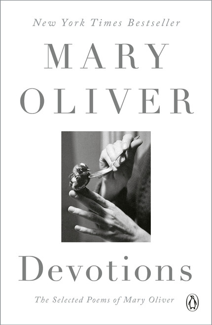Devotions: A Read with Jenna Pick (The Selected Poems of Mary Oliver) - 9780399563263 by Mary Oliver, 9780399563263
