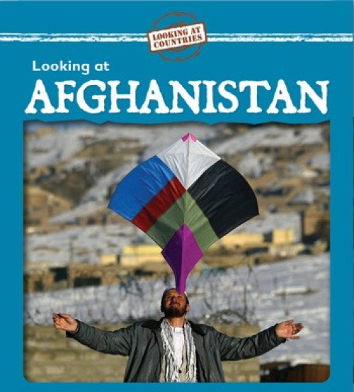 Looking at Afghanistan by Kathleen Pohl, 9780836890549