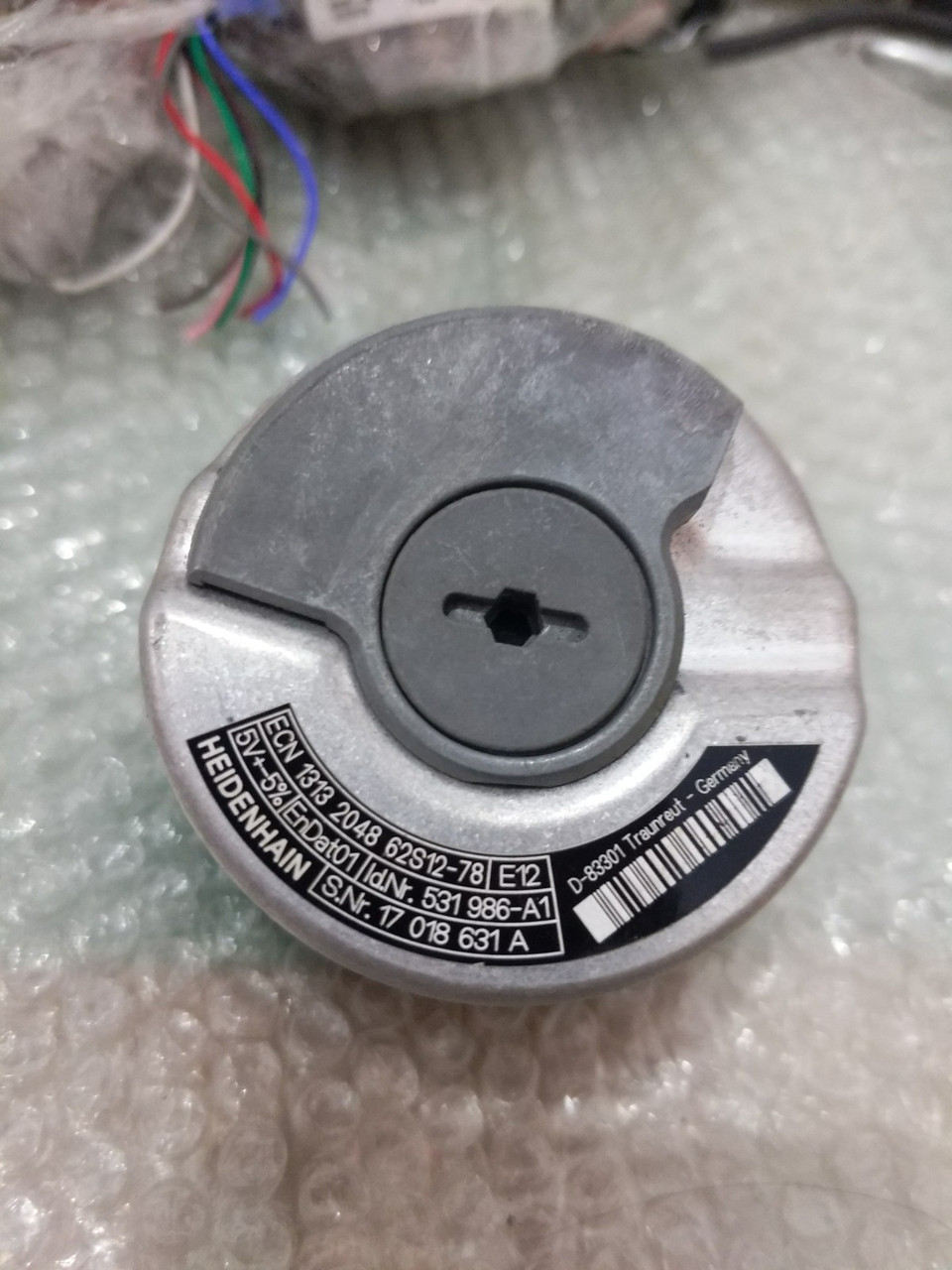HEIDENHAIN encoder ECN 1313 2048 62S12-78 IdNr.531 986-A1 - DMX Technology