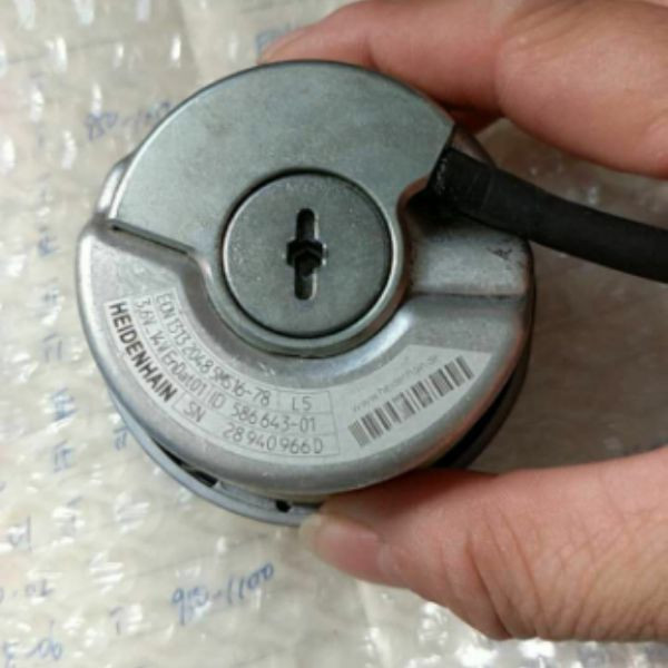HEIDENHAIN encoder ECN 1313 2048 5MS16-78 ID 586 643-01 - DMX Technology