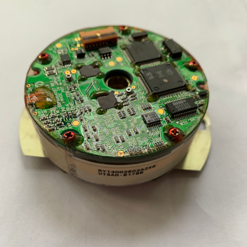 YASKAWA UTSAE-B17CLE NEW Yaskawa Robot Encoder UTSAE-B17CLE UTSAEB17CLE~