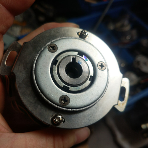 SANYO DENKI encoder F682000DKA 12051500183C 