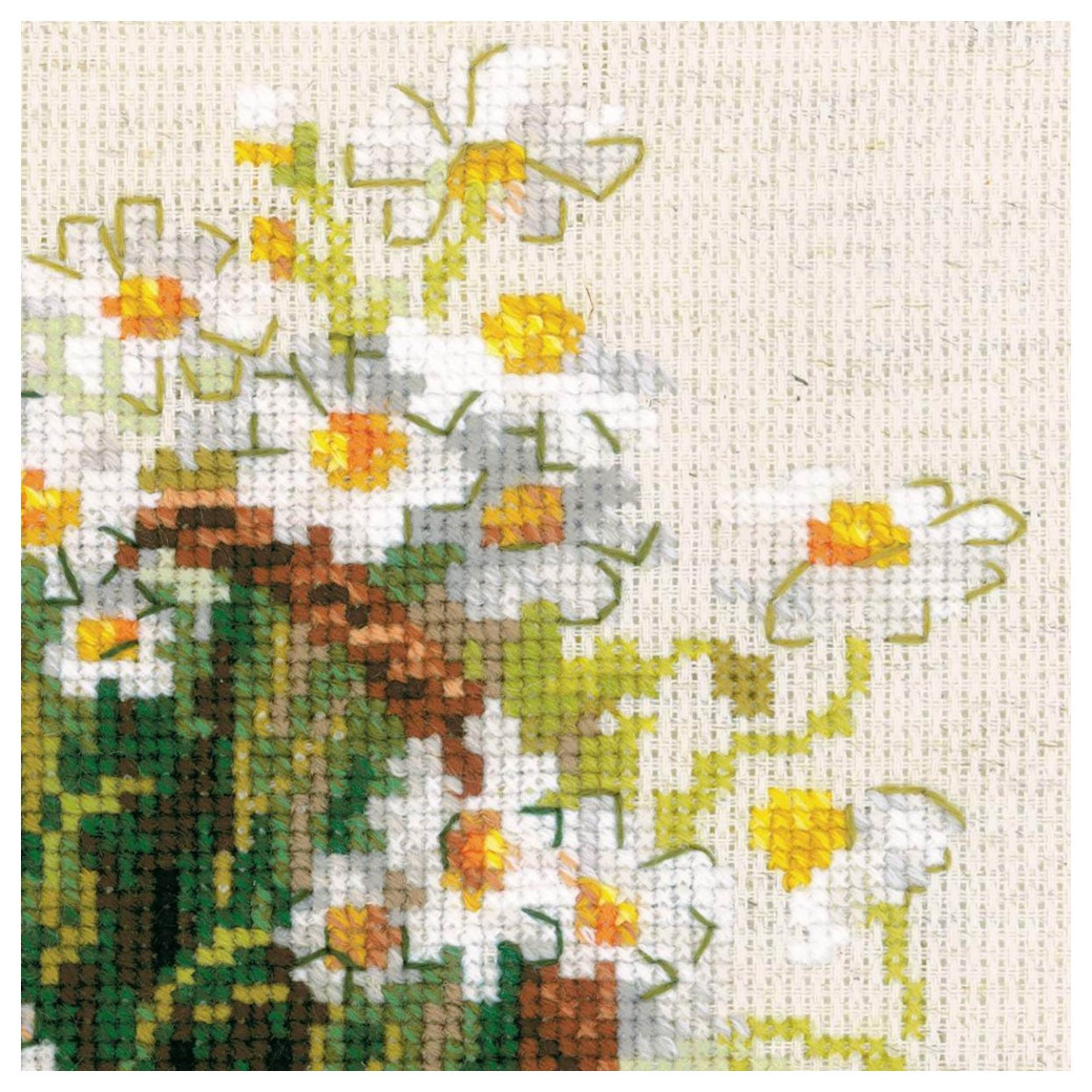 Riolis Cross Stitch Kit Russian Daisies - Leisure Arts