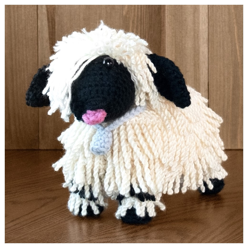 Leisure Arts Crochet Kit Amigurumi Valais Blacknose Sheep USA