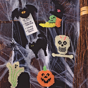 Leisure Arts Glow-In-The-Dark Ghoul Magnets Plastic Canvas ePattern
